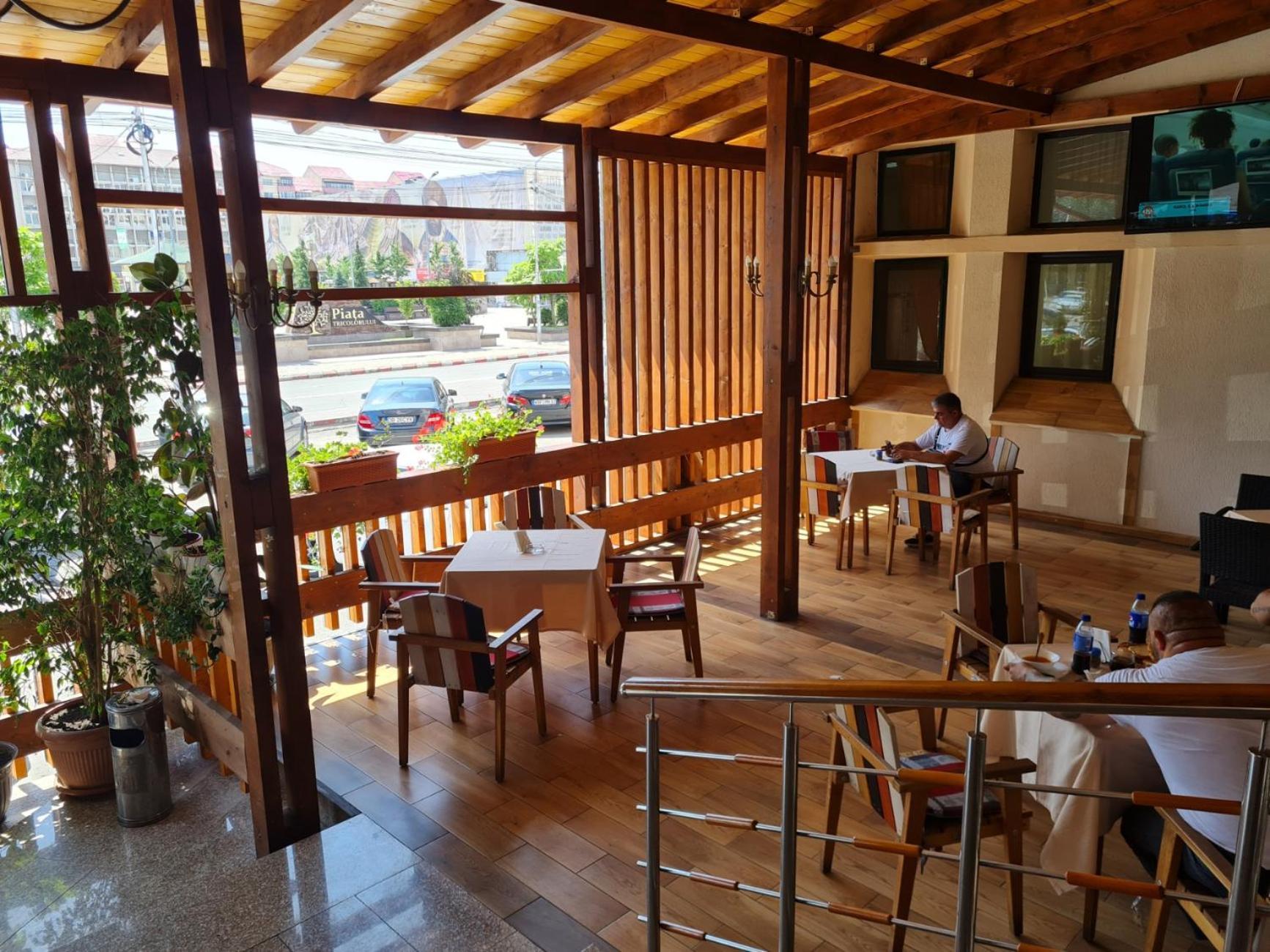 Hotel Valahia Targoviste Exteriér fotografie