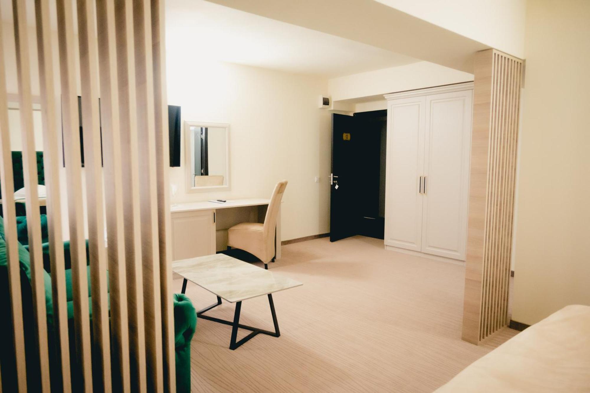 Hotel Valahia Targoviste Exteriér fotografie