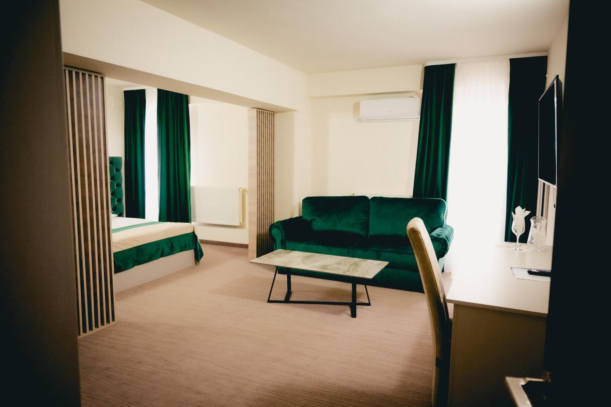 Hotel Valahia Targoviste Exteriér fotografie