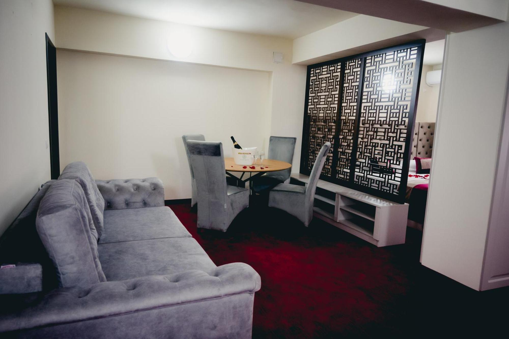 Hotel Valahia Targoviste Exteriér fotografie